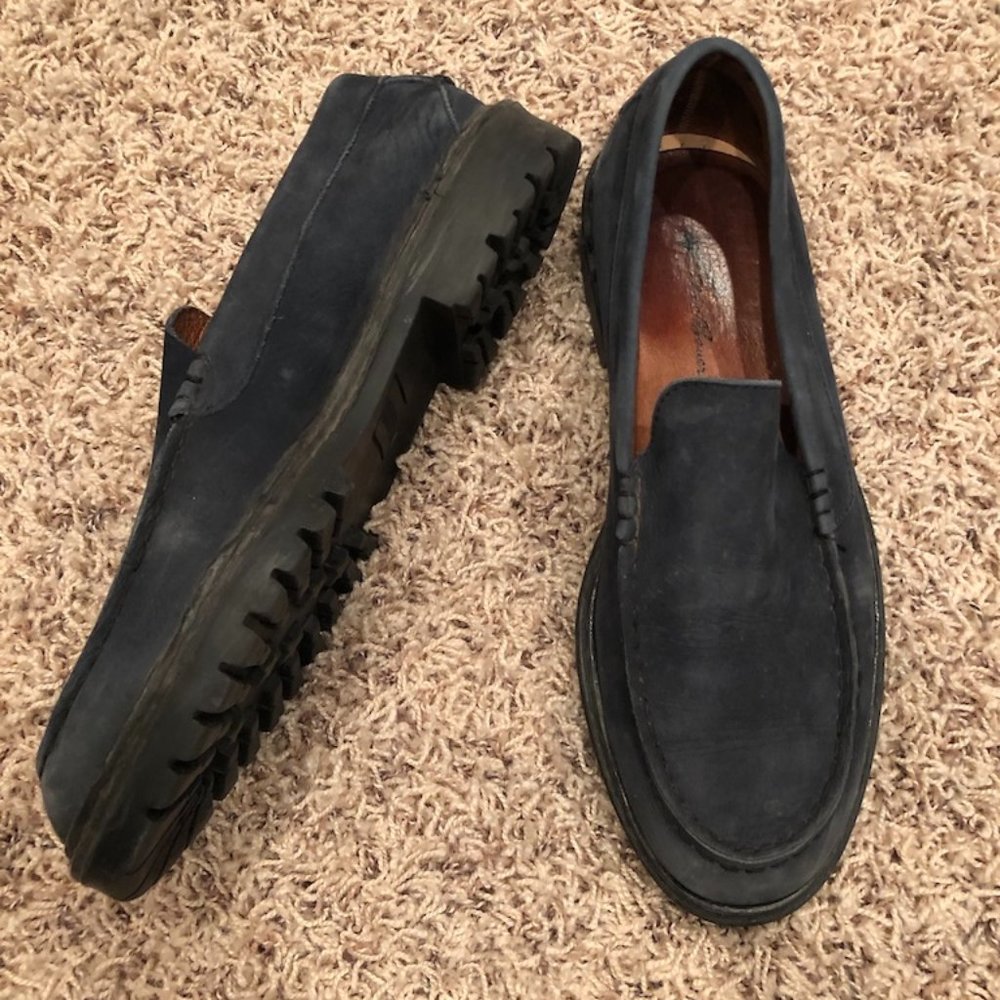 Blue suede shoes!  Loafers wm 11 N
